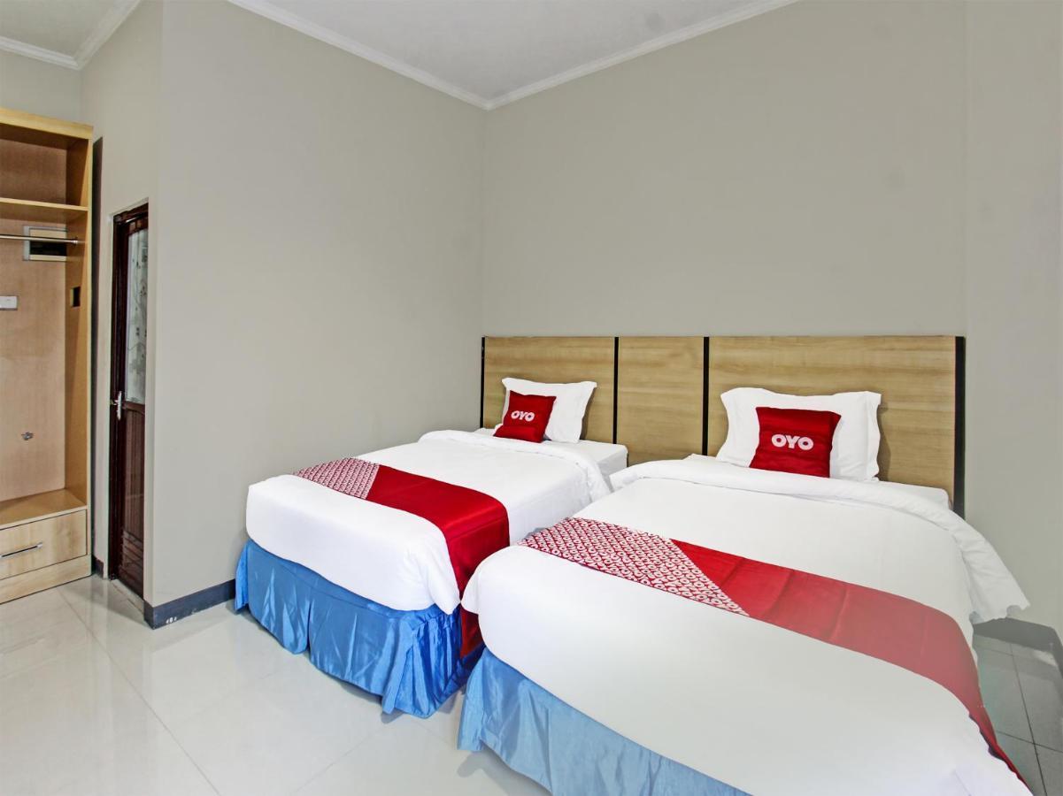 Oyo 91617 Hotel Mutiara Lombok Buitenkant foto