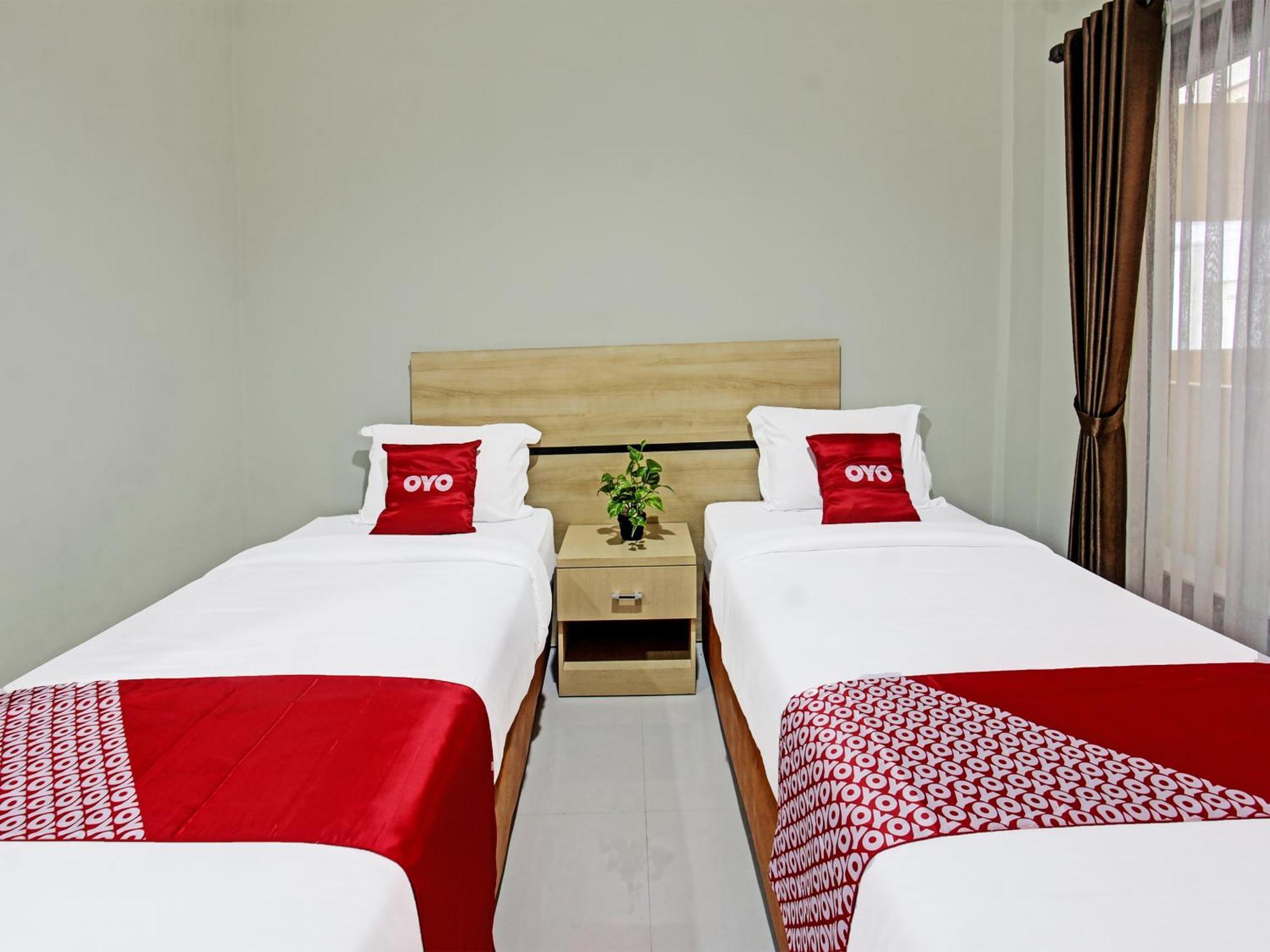 Oyo 91617 Hotel Mutiara Lombok Buitenkant foto